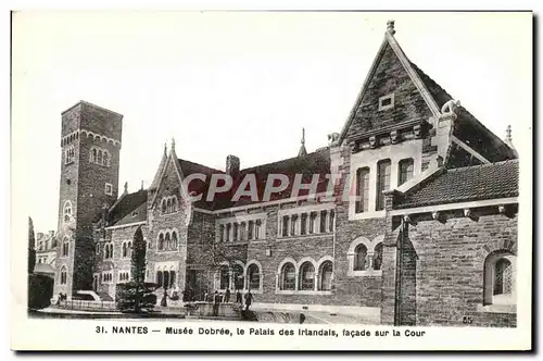 Cartes postales Nantes Musee dobree le palais des irlandais facade sur la cour