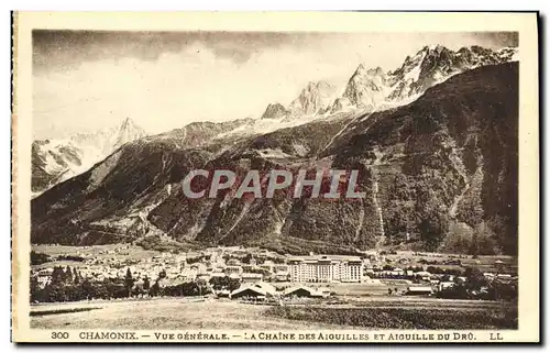 Ansichtskarte AK Chamonix Vue Generale La Chaine des Aiguilles et Aiguille du Dru