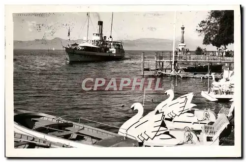 Ansichtskarte AK Evian Les Bains Passage Du Bateau Suisse Cygnes