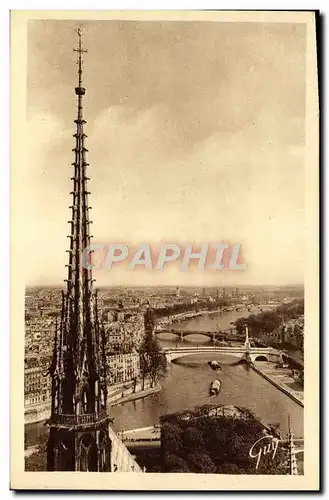 Cartes postales Paris Ses Merveilles La fleche de Notre Dame