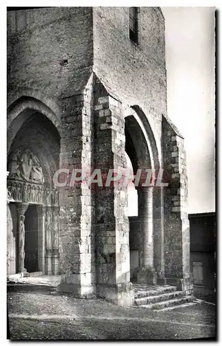 Ansichtskarte AK St Loup De Naud Eglise Romane Le clocher La tour centrale