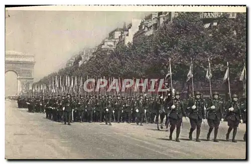 Cartes postales moderne Militaria Revue du 14 juillet Les chasseurs a pied Paris Arc de Triomphe