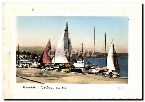 Cartes postales moderne Bandol Voiliers au sec