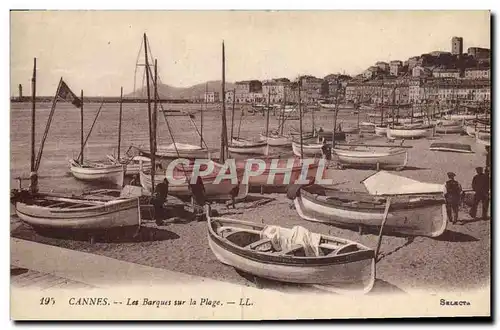 Ansichtskarte AK Cannes Les Barques Sur la Plage Bateaux