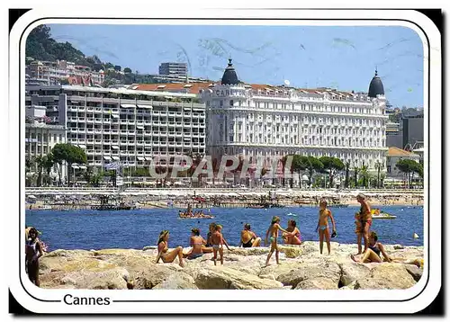 Cartes postales moderne Cannes La Croisette et le Carlton