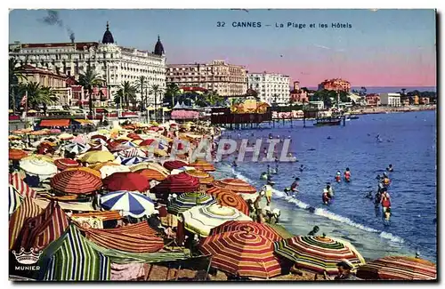 Cartes postales Cannes La Plage et les Hotels