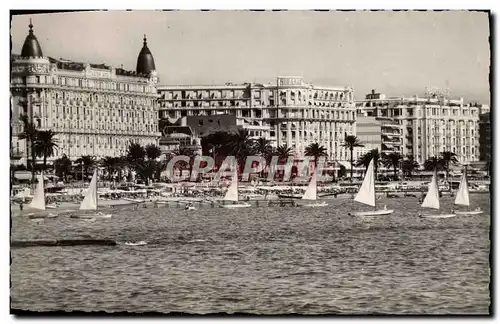 Cartes postales Cannes La Croisette Le Carlton Le Miramar et le Martinez