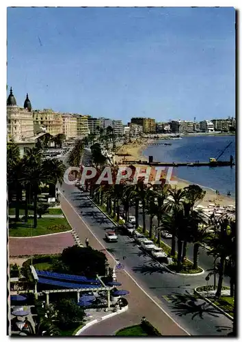 Cartes postales Cannes Carlton le Miramar et la Martinez avec la nouvelle croisette a double voie