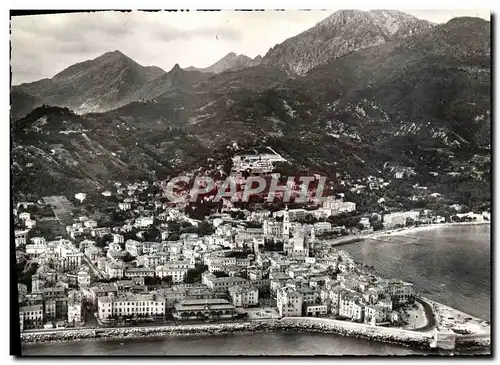 Cartes postales moderne Menton La Vieille Ville A Droite le Port