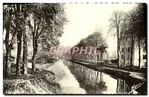 Cartes postales moderne Ancy le Franc Le canal de Bourgogne