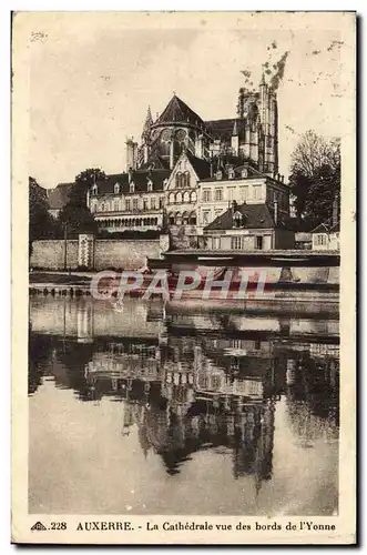 Ansichtskarte AK Auxerre la Cathedrale Vue des Bords De L&#39Yonne