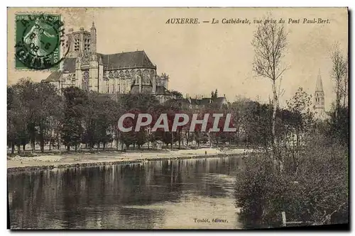 Ansichtskarte AK Auxerre La Cathedrale Vue Prise du Pont Paul Bert