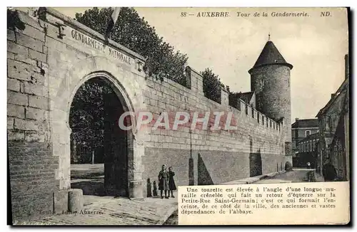 Cartes postales Auxerre Tour de la Gendarmerie Enfants