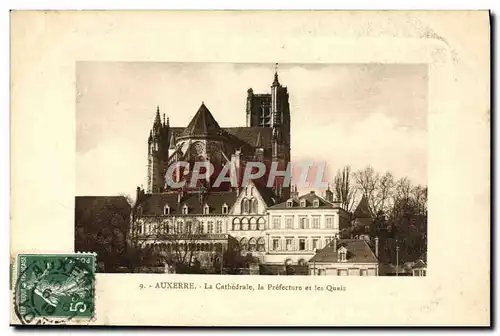 Cartes postales Auxerre La Cathedrale la Prefecture et les Quais