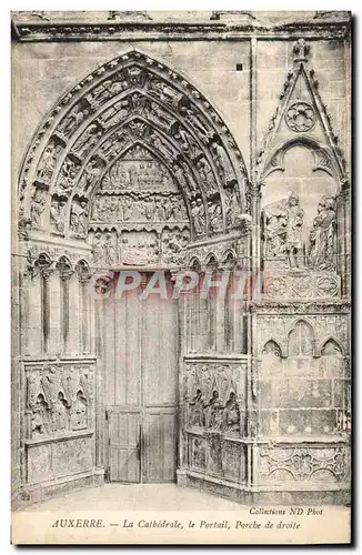 Cartes postales Auxerre La Cathedrale le Portail Porche de Droite