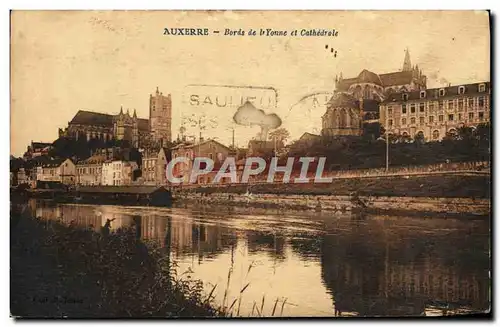 Cartes postales Auxerre Bords de L'Yonne et Cathedrale