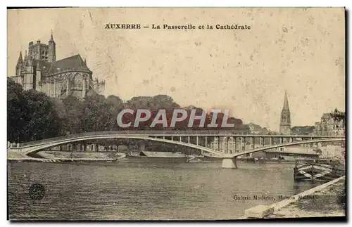 Ansichtskarte AK Auxerre La Passerelle Et La Cathedrale