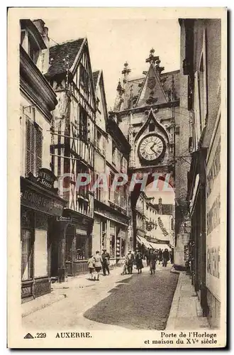 Cartes postales Auxerre Porte De l'Horloge Et Maison Du 15eme