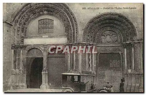 Cartes postales Avallon Portail De l&#39Eglise Saint Lazare Automobile