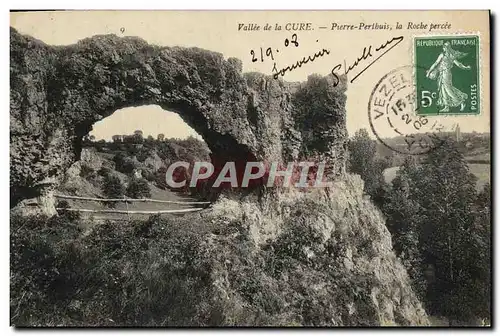 Cartes postales Vallee de la Cure Pierre Perthuis La Roche Percee