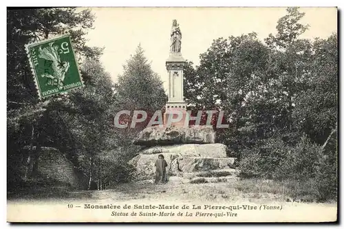 Cartes postales Monastere de Sainte Marie de La Pierre qui vire Statue de Sainte Marie de la Pierre qui Vire