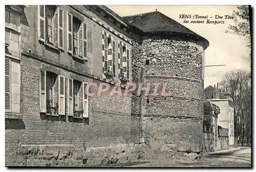 Cartes postales Sens Une Tour des anciens remparts