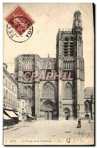 Cartes postales Sens La Facade de la Cathedrale