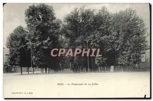 Ansichtskarte AK Sens La Promenade du 14 juillet