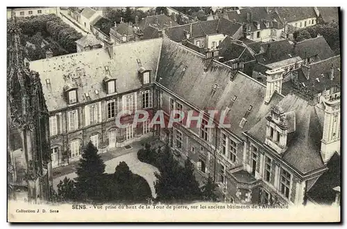 Cartes postales Sens Vue prise du haut de la Tour de pierre sur les anciens batiments de l'archeveche