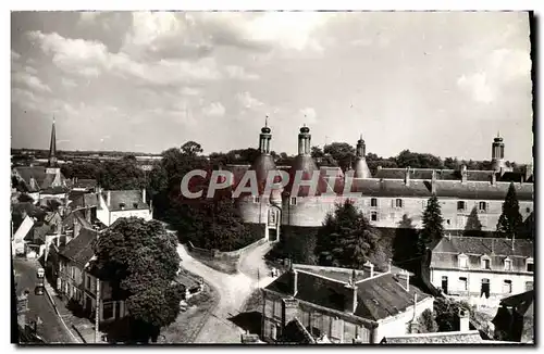 Cartes postales moderne St Fargeau L&#39Entree du chateau et l&#39Eglise