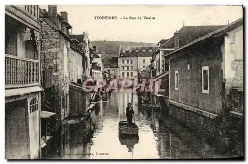 Cartes postales Tonnerre La Rue De Venise Barque