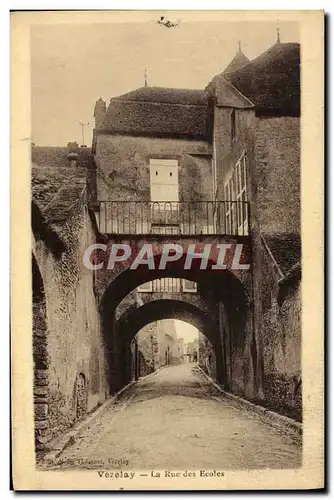 Cartes postales Vezelay La Rue des Ecoles