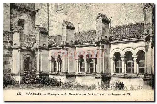 Cartes postales Vezelay Basilique de la Madeleine Le cloitre Vue exterieure