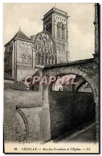 Cartes postales Vezelay Rue des Ursulines et l&#39Eglise