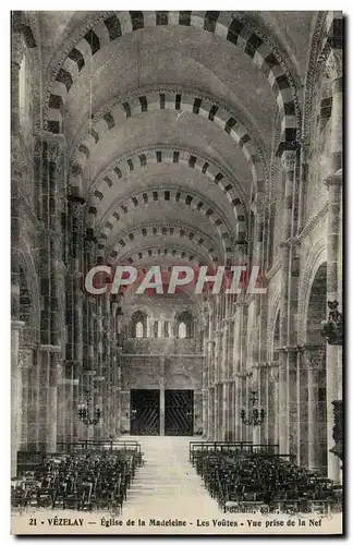 Cartes postales Vezelay Eglise de la Madeleine Les Voutes Vue prise de la nef