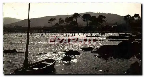 Cartes postales moderne Environs Du Bormes Les Mimosas Coucher De Soleil Sur la Plage De La Faviere