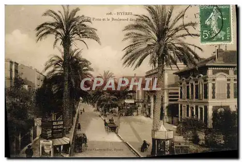 Cartes postales Hyeres La Poste et le Boulevard des Palmiers