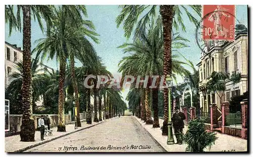 Cartes postales Hyeres Boulevard des Palmiers et le Petit Casino