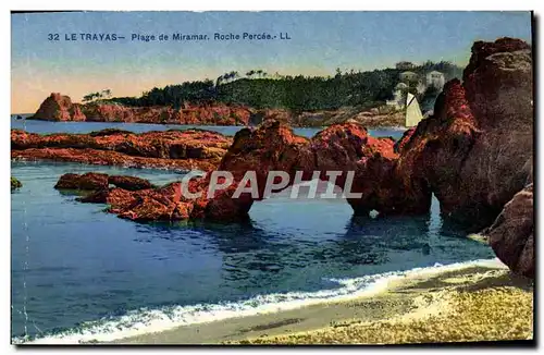 Cartes postales Le Trayas Plage de Miramar Roche Percee