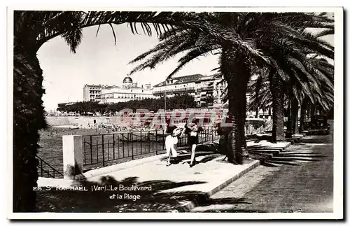 Cartes postales moderne Saint Raphael Le Boulevard et la Plage