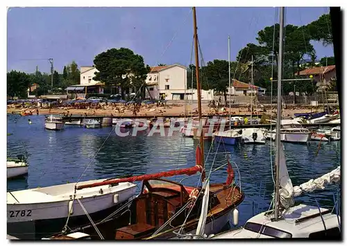 Moderne Karte Saint Raphael Un coin du Port de Boulouris Bateaux