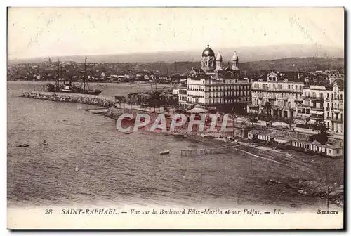 Cartes postales Saint Raphael Vue sur le Boulevard Felix Martin et sur Frejus Bateau