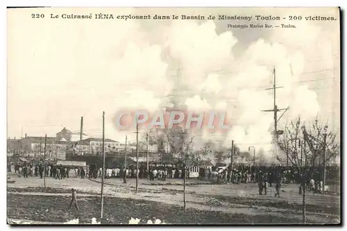 Cartes postales Le Cuirasse Iena explosant dans le Bassin de Missiessy Toulon 200 victimes Bateau