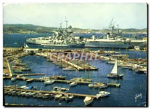 Cartes postales moderne Toulon Le Port et le Cuirase Jean Bart