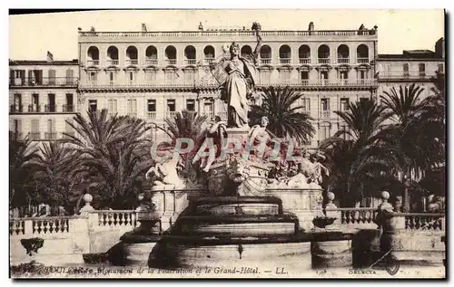 Ansichtskarte AK Toulon Monument de la Federation et le Grand Hotel