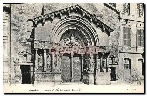 Ansichtskarte AK Arles Portail de L&#39Eglise Saint Trophisme