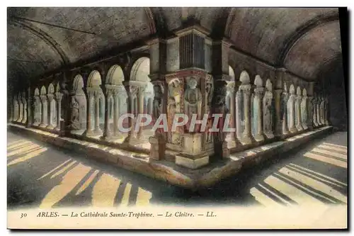 Cartes postales Arles La Cathedrale Sainte Trophime Le cloitre