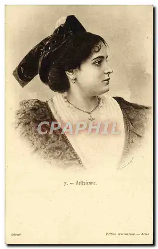 Cartes postales Arles Arlesienne Femme Folklore