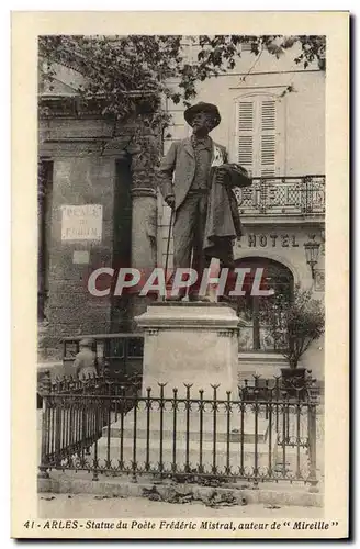 Ansichtskarte AK Arles Statue du Poete Frederic Mistral Auteur de Mireille