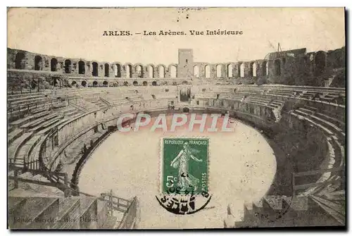 Ansichtskarte AK Arles Les Arenes Vue Interieure